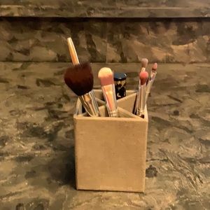 Makeup brush holder(3 items for $15)